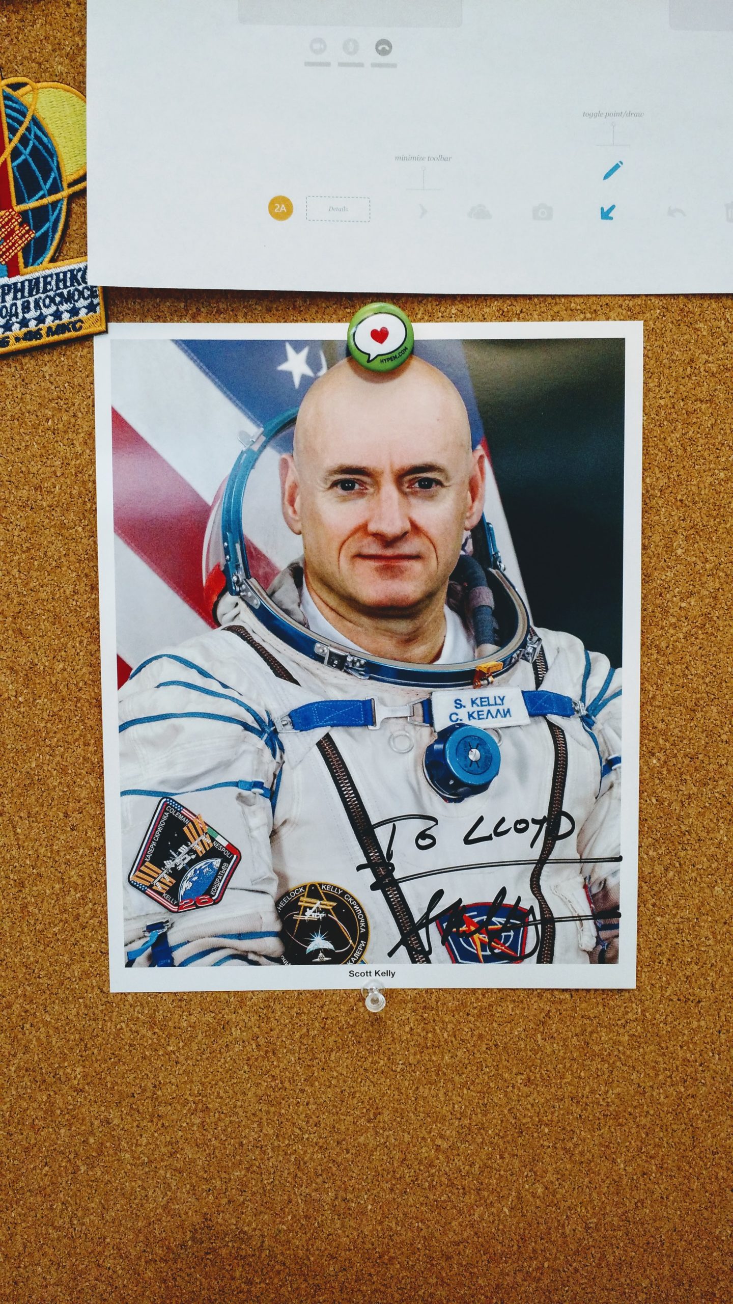 scott_kelly_desk